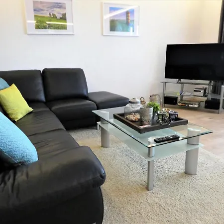 Luxus-fewo Eagle Direkt Am Golfplatz Mit Garage Und Terrasse Daire Wiesmoor